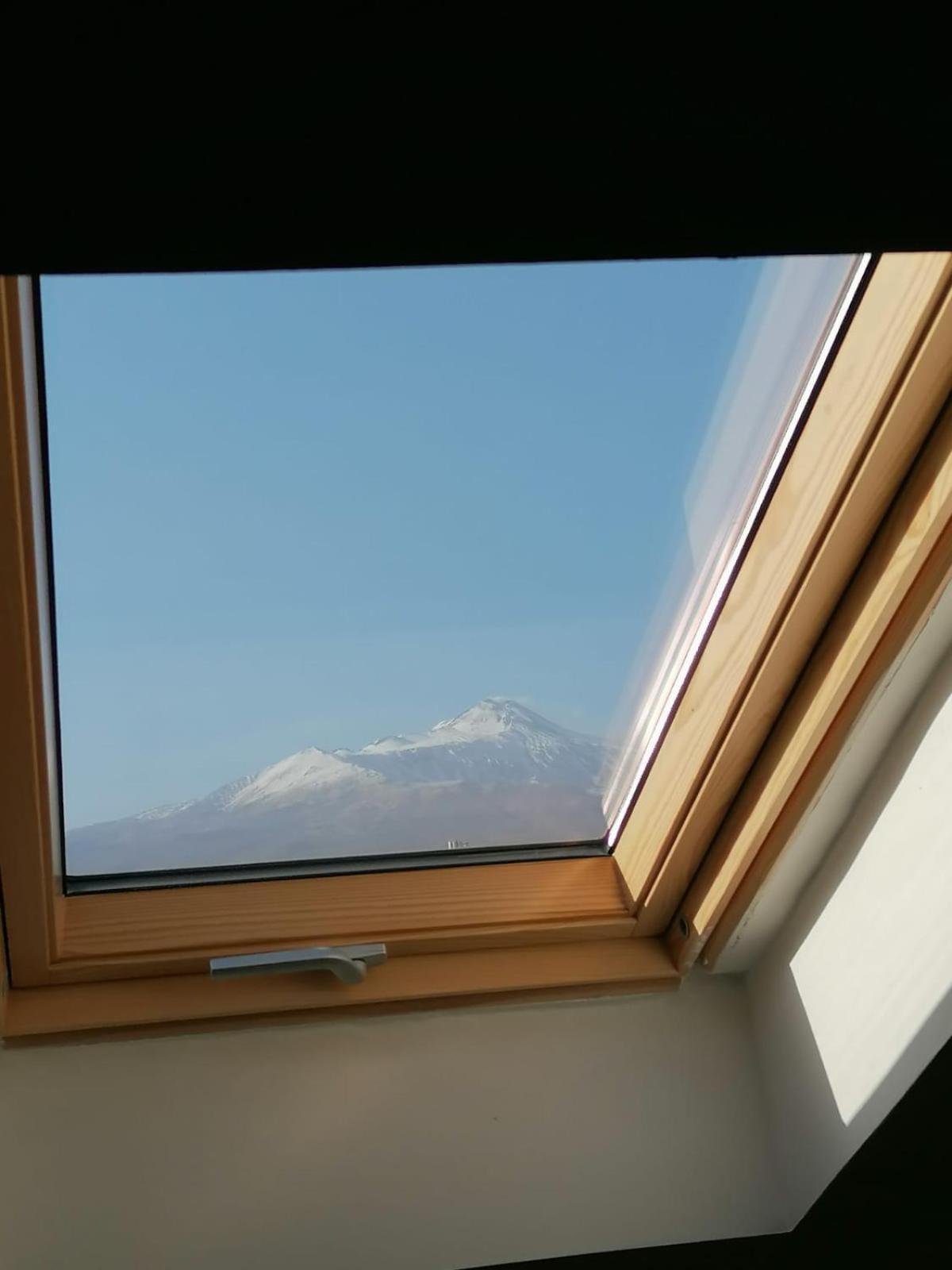 Apartment Il Sole Dell'etna Aci SantʼAntonio